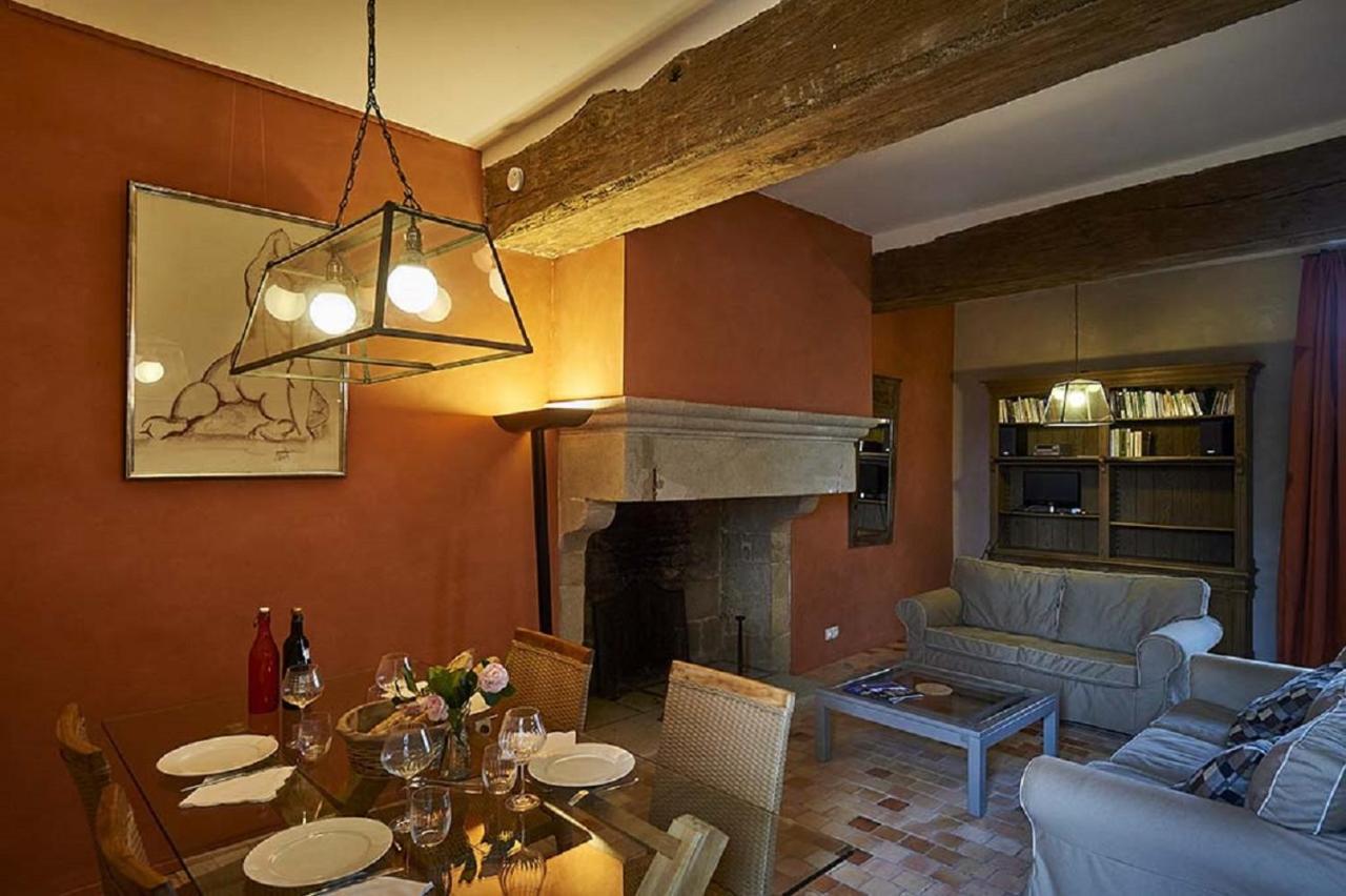 Gite La Terrasse - Manoir Le Plessix Madeuc Corseul Exterior foto